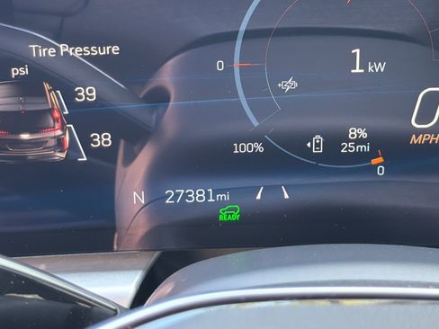 Used 2024 Cadillac Lyriq Sport RWD image 24