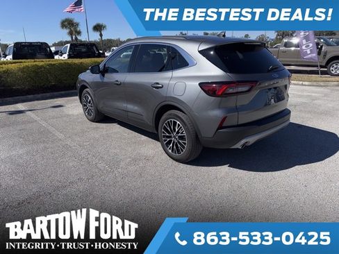 Used 2025 Ford Escape Base w/ PHEV Premium Package image 7