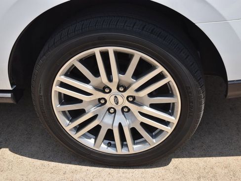 Used 2024 Ford Expedition Limited image 12