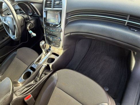Used 2014 Chevrolet Malibu LT FWD image 35