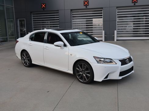 Used 2015 Lexus GS 350 w/ F Sport Package RWD image 2