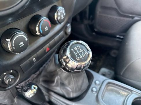 Used 2013 Jeep Wrangler Unlimited Sport AWD/4WD image 8