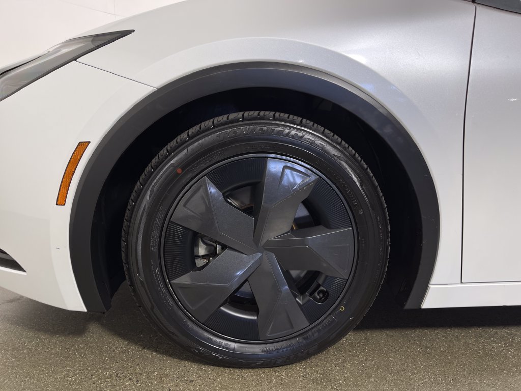 Certified 2023 Toyota Prius Prime FWD image 11
