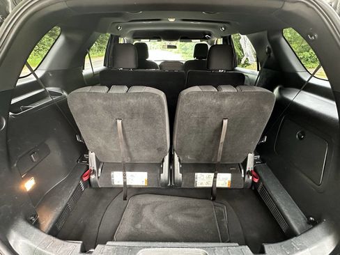 Used 2018 Ford Explorer XLT image 28