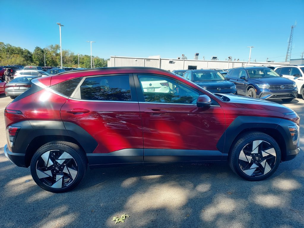 Used 2024 Hyundai Kona Limited AWD/4WD image 8