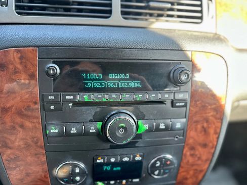 Used 2008 Chevrolet Avalanche LT image 24