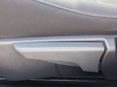 Used 2024 Nissan Sentra SV FWD image 19