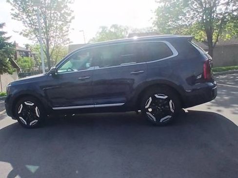 Used 2025 Kia Telluride S AWD/4WD image 8