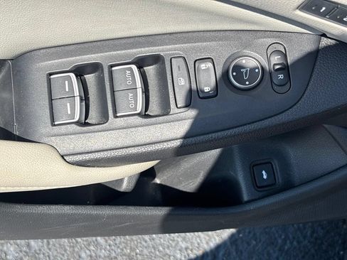 Used 2018 Honda Accord EX-L image 7