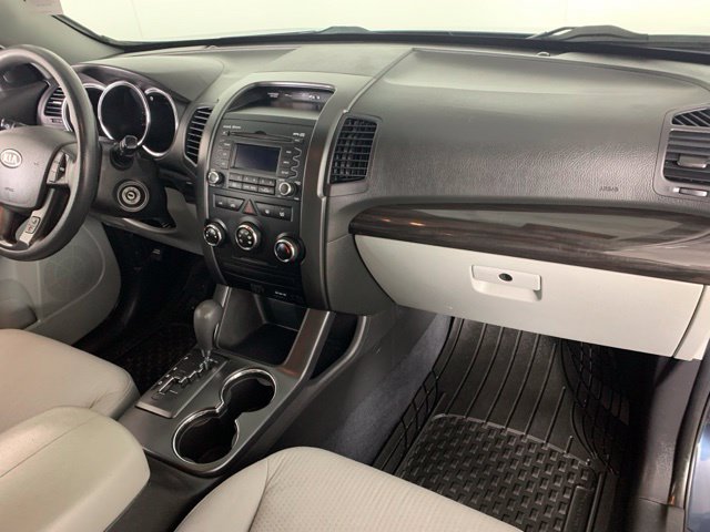Used 2011 Kia Sorento LX AWD/4WD image 5