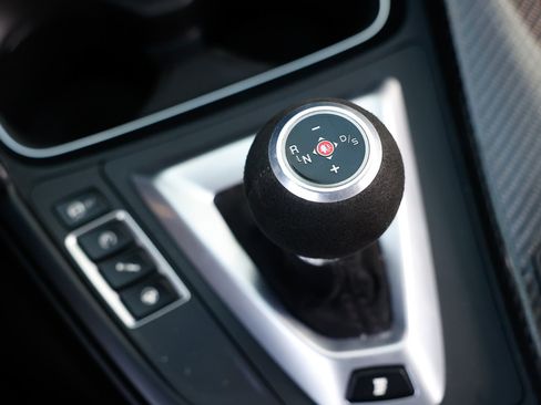 Used 2018 BMW M3 RWD image 43