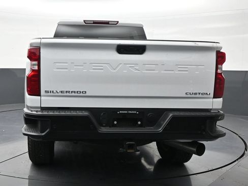 Used 2025 Chevrolet Silverado 2500 Custom w/ Custom Value Package AWD/4WD image 4