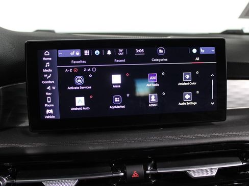 Used 2024 Alfa Romeo Tonale Ti w/ Premium Interior Package image 17