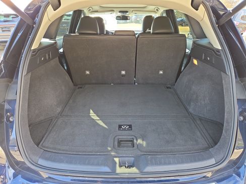 Used 2019 INFINITI QX50 Essential w/ Premium Heat Package image 9