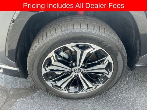 Used 2025 Toyota RAV4 XSE w/ Weather Package AWD/4WD image 22