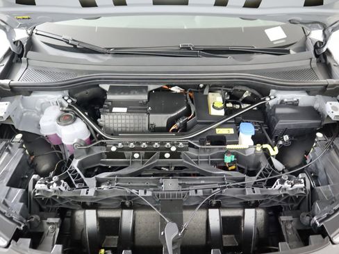 Used 2026 Audi Q4 e-tron Premium Plus w/ Premium Plus image 31