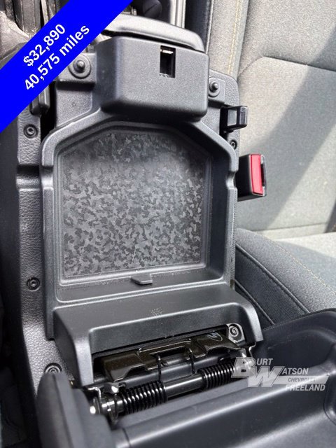 Used 2024 Jeep Wrangler Unlimited Sahara w/ Technology Group AWD/4WD image 30