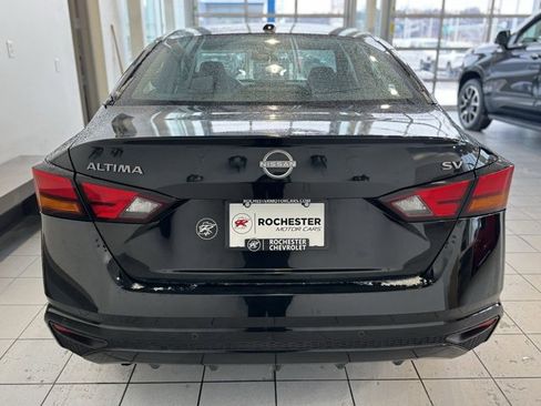 Used 2024 Nissan Altima 2.5 SV image 33