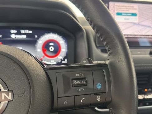 Certified 2024 Nissan Rogue SL w/ SL Premium Package FWD image 16