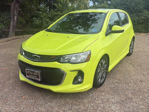Used 2019 Chevrolet Sonic LT w/ Convenience Package FWD image 11