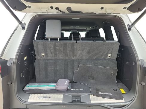 Used 2023 Lexus LX 600 F Sport image 28