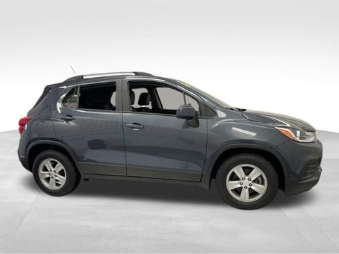 Used 2021 Chevrolet Trax LT FWD image 7