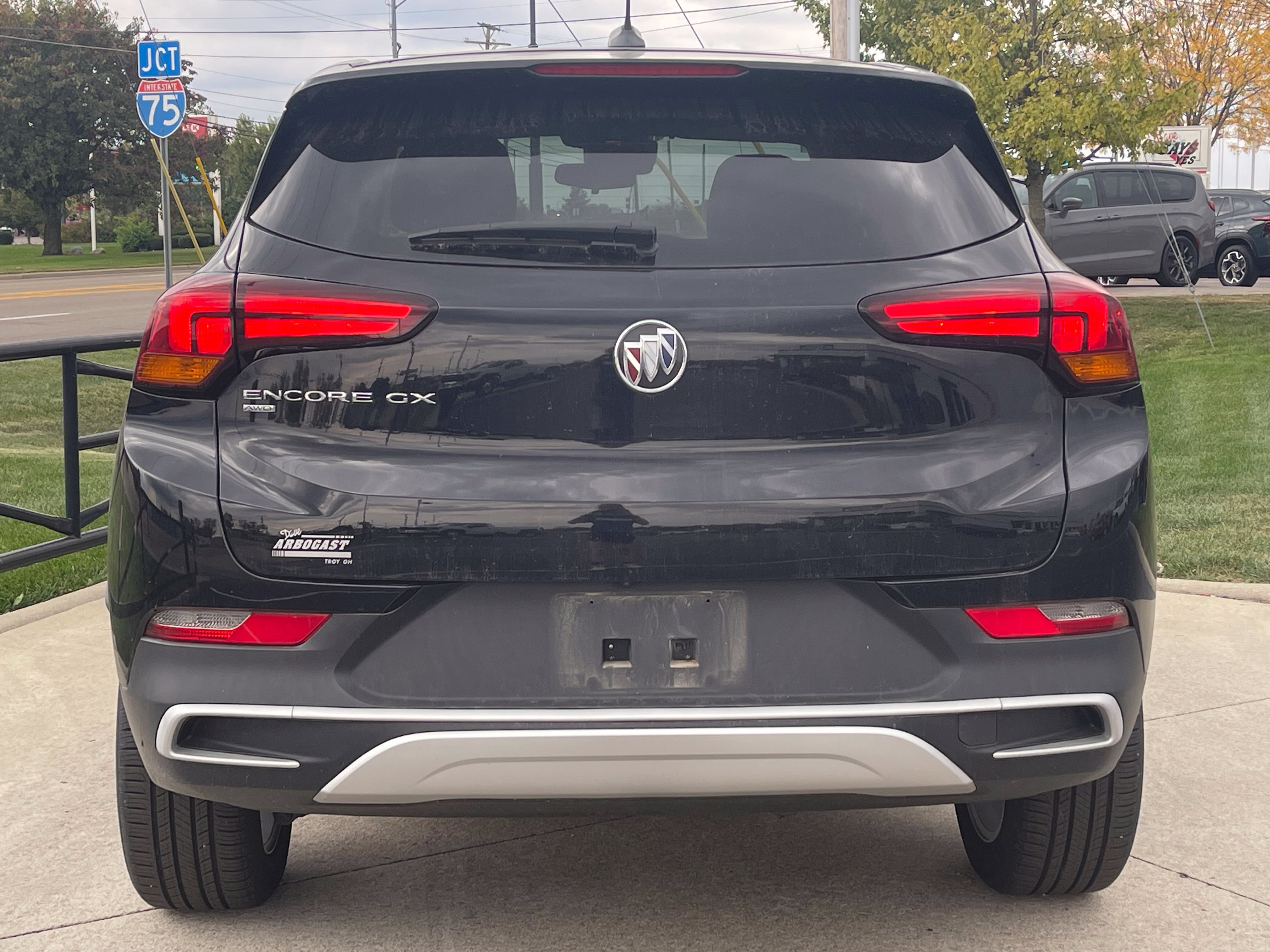 Used 2023 Buick Encore GX Preferred w/ Cold Weather Comfort Package AWD/4WD image 6