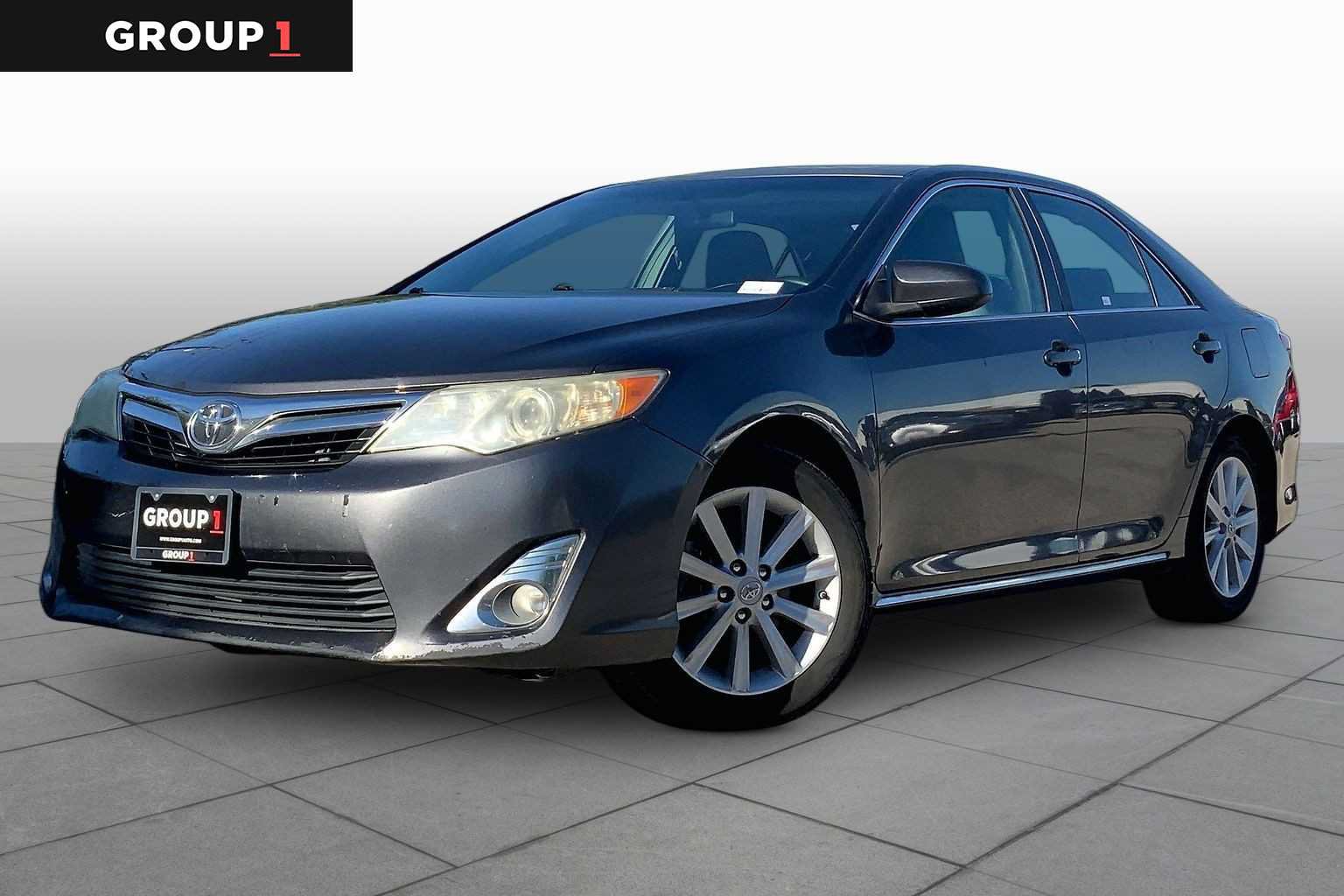 Used 2012 Toyota Camry XLE FWD image 1