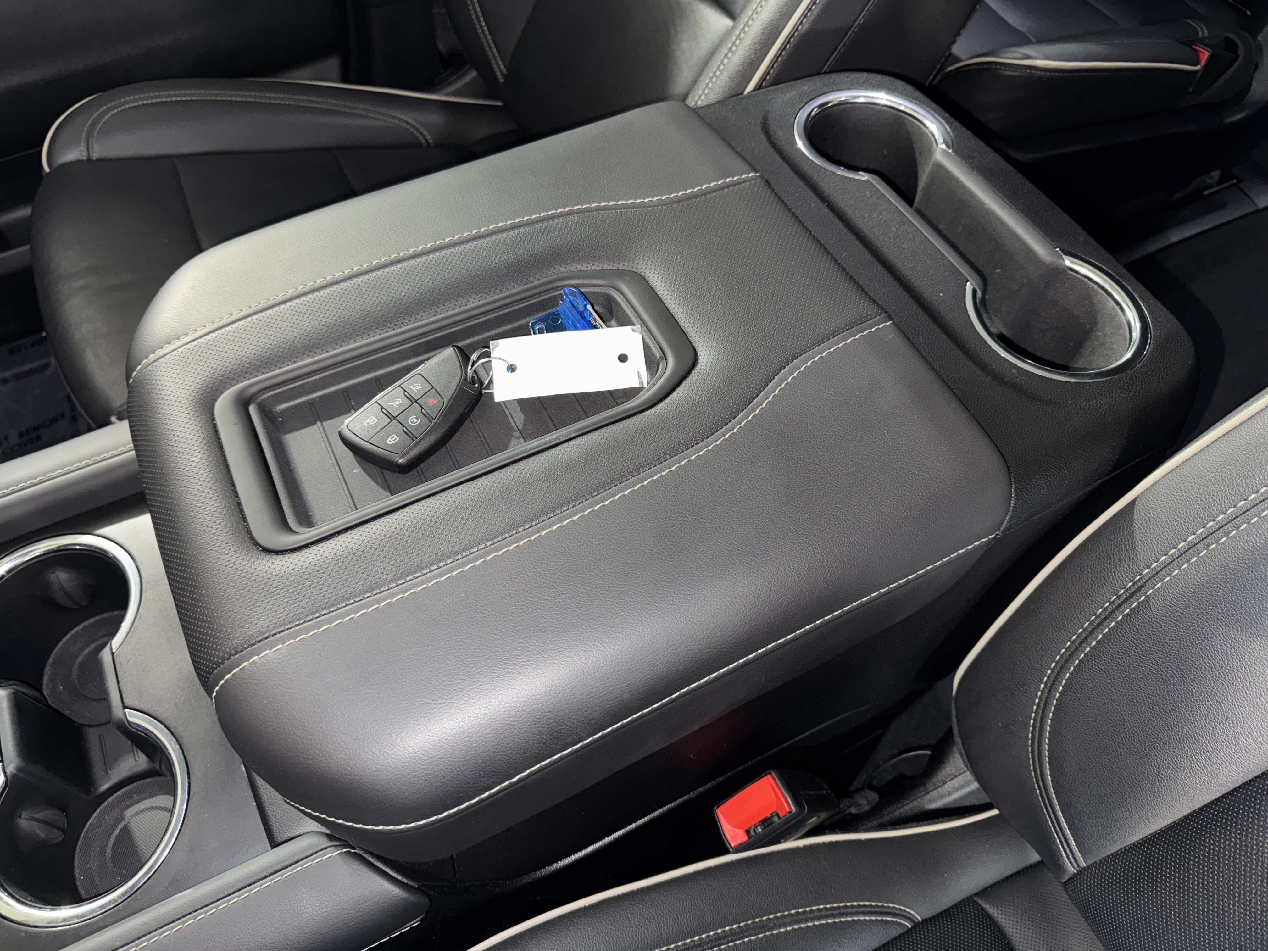 Used 2023 Chevrolet Tahoe Premier RWD image 31