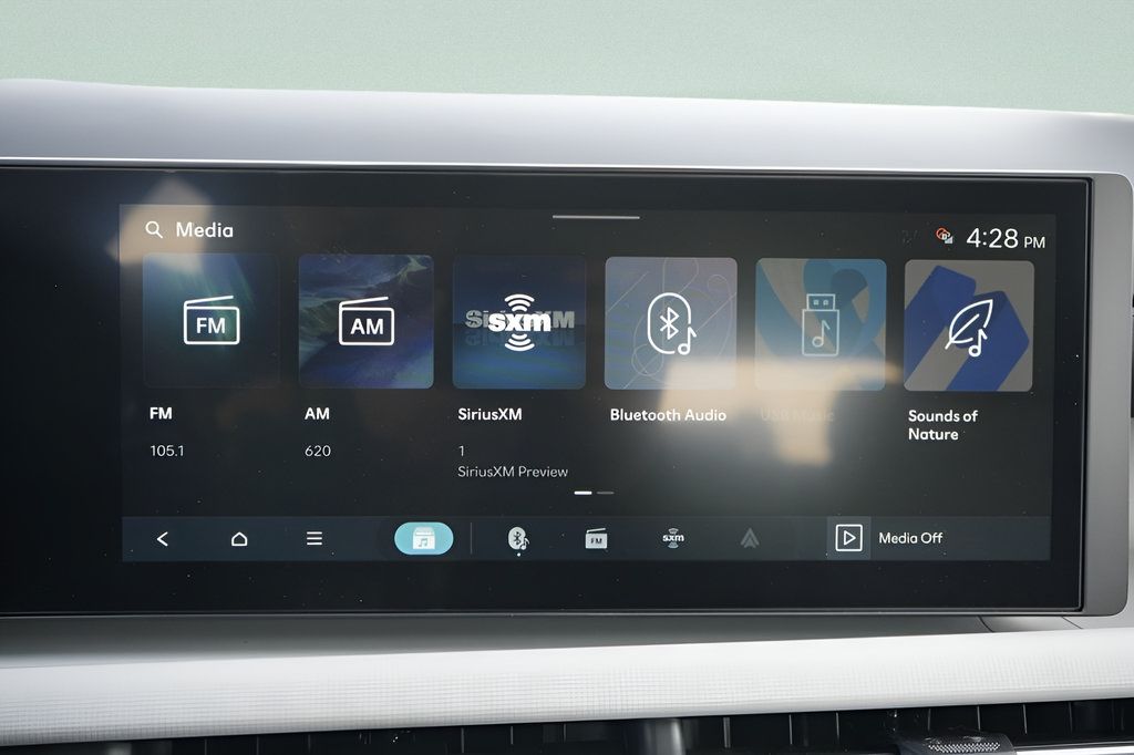 Certified 2026 Hyundai Tucson SE FWD image 33
