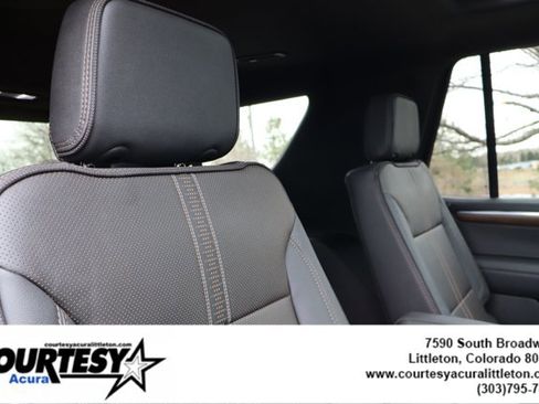 Used 2025 Chevrolet Tahoe High Country AWD/4WD image 35