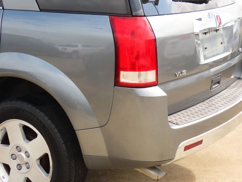 Used 2006 Saturn Vue 2WD V6 w/ Chrome Pkg image 15
