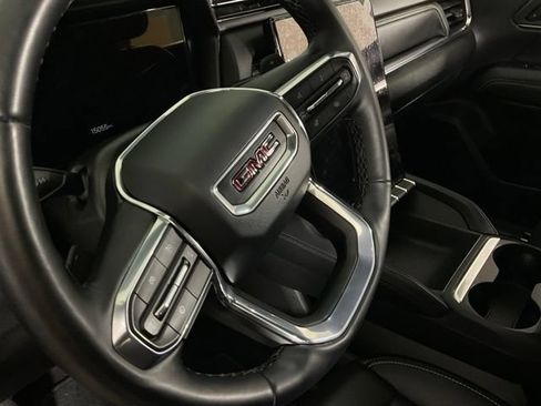Used 2025 GMC Terrain Elevation w/ Elevation Premium Package FWD image 21