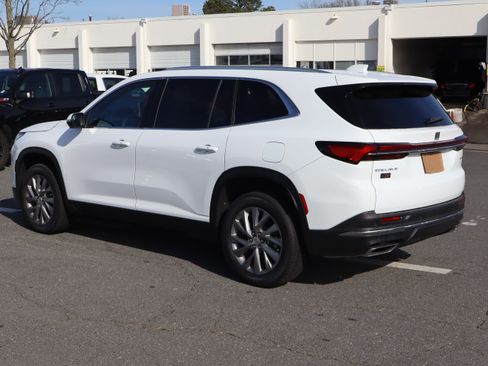 Used 2026 Buick Enclave Preferred w/ LPO, Floor Liner Package image 8