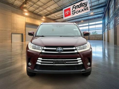 Used 2018 Toyota Highlander Limited image 2