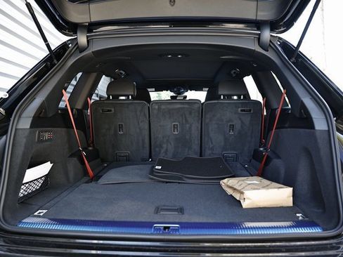 New 2026 Audi Q7 3.0T Prestige image 29