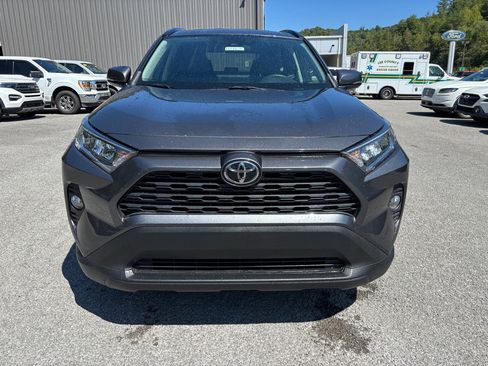 Used 2021 Toyota RAV4 XLE image 6