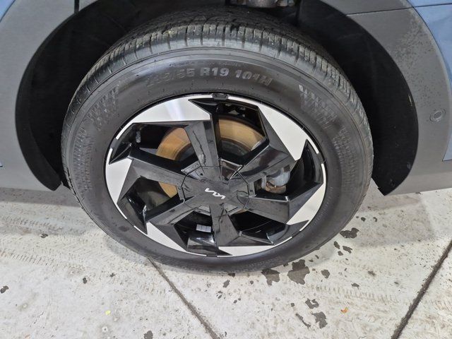 Certified 2025 Kia Sorento SX Prestige AWD/4WD image 34