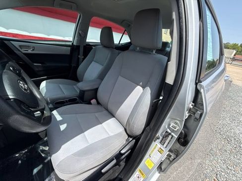 Used 2015 Toyota Corolla LE FWD image 5