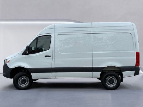 New 2025 Mercedes-Benz Sprinter 2500 image 31