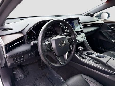 Used 2021 Toyota Avalon Limited w/ Advanced Safety Package FWD image 9