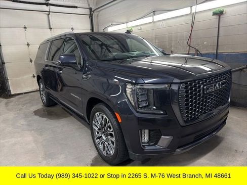 Used 2024 GMC Yukon XL Denali Ultimate w/ LPO, Floor Liner Package image 3