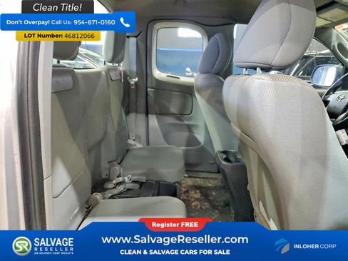 Used 2014 Toyota Tacoma 4x4 Access Cab image 13