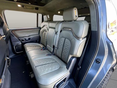 Used 2023 Rivian R1S Adventure AWD/4WD image 20