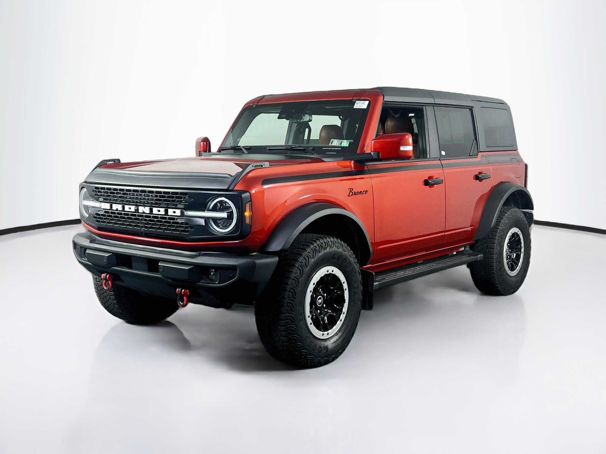 Used 2022 Ford Bronco Outer Banks w/ Sasquatch Package AWD/4WD image 1