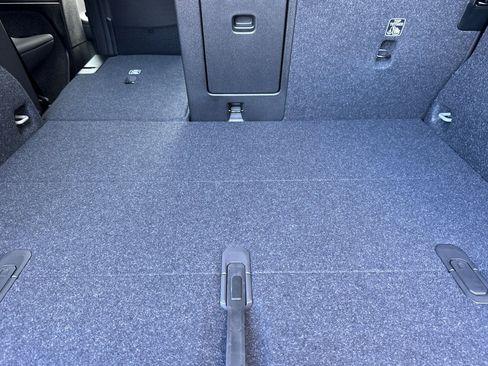 New 2026 Volvo XC40 B5 Ultra w/ Protection Package Premier image 17