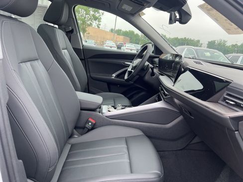 New 2025 Audi Q5 Premium image 10