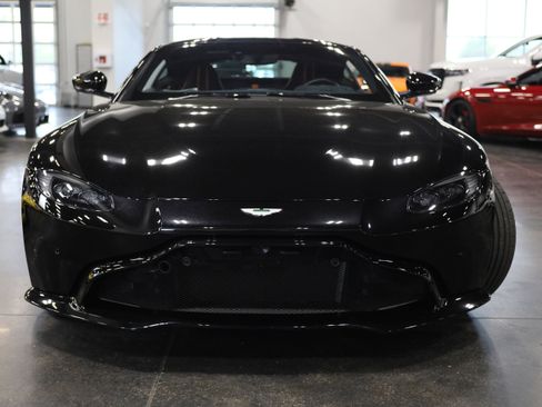 Used 2020 Aston Martin V8 Vantage Coupe RWD image 2