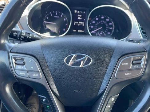 Used 2018 Hyundai Santa Fe FWD image 23