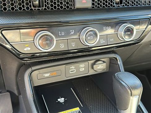 Used 2025 Honda CR-V EX-L image 18